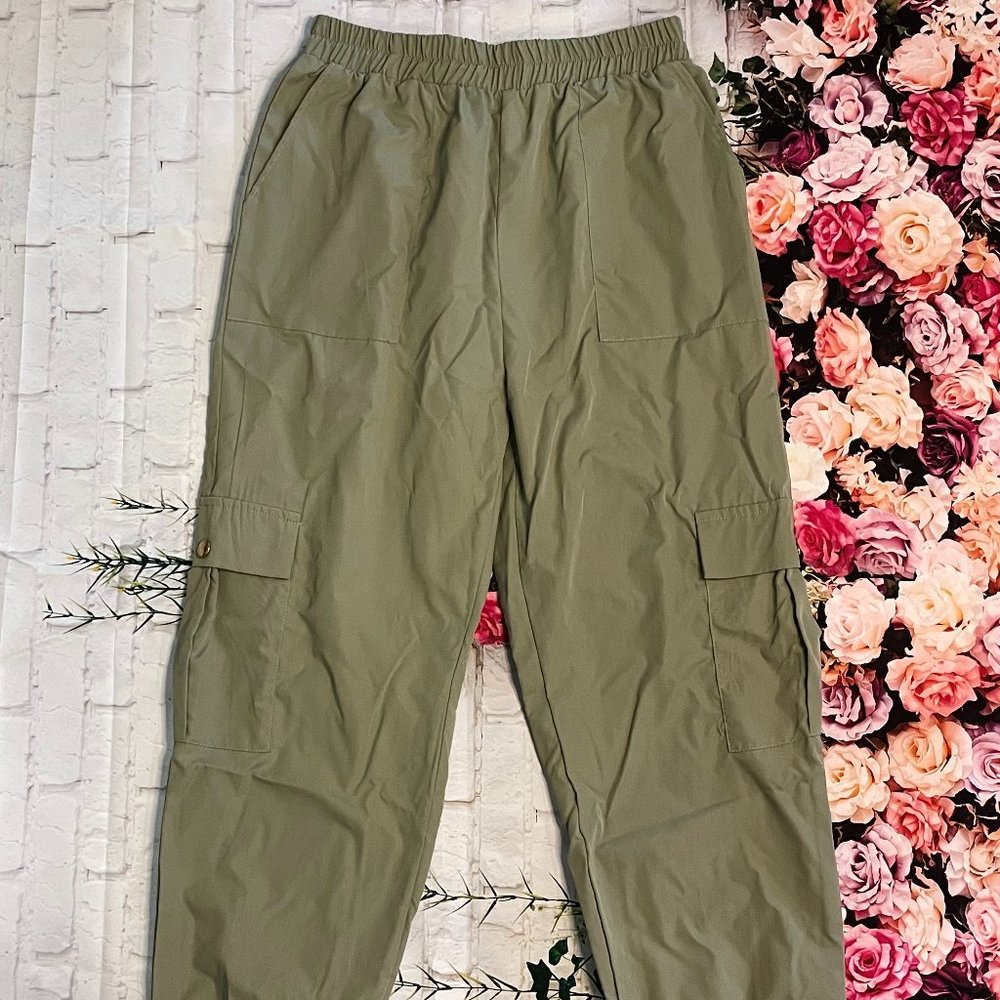 High Waited Elastic Green Cargo Pants
